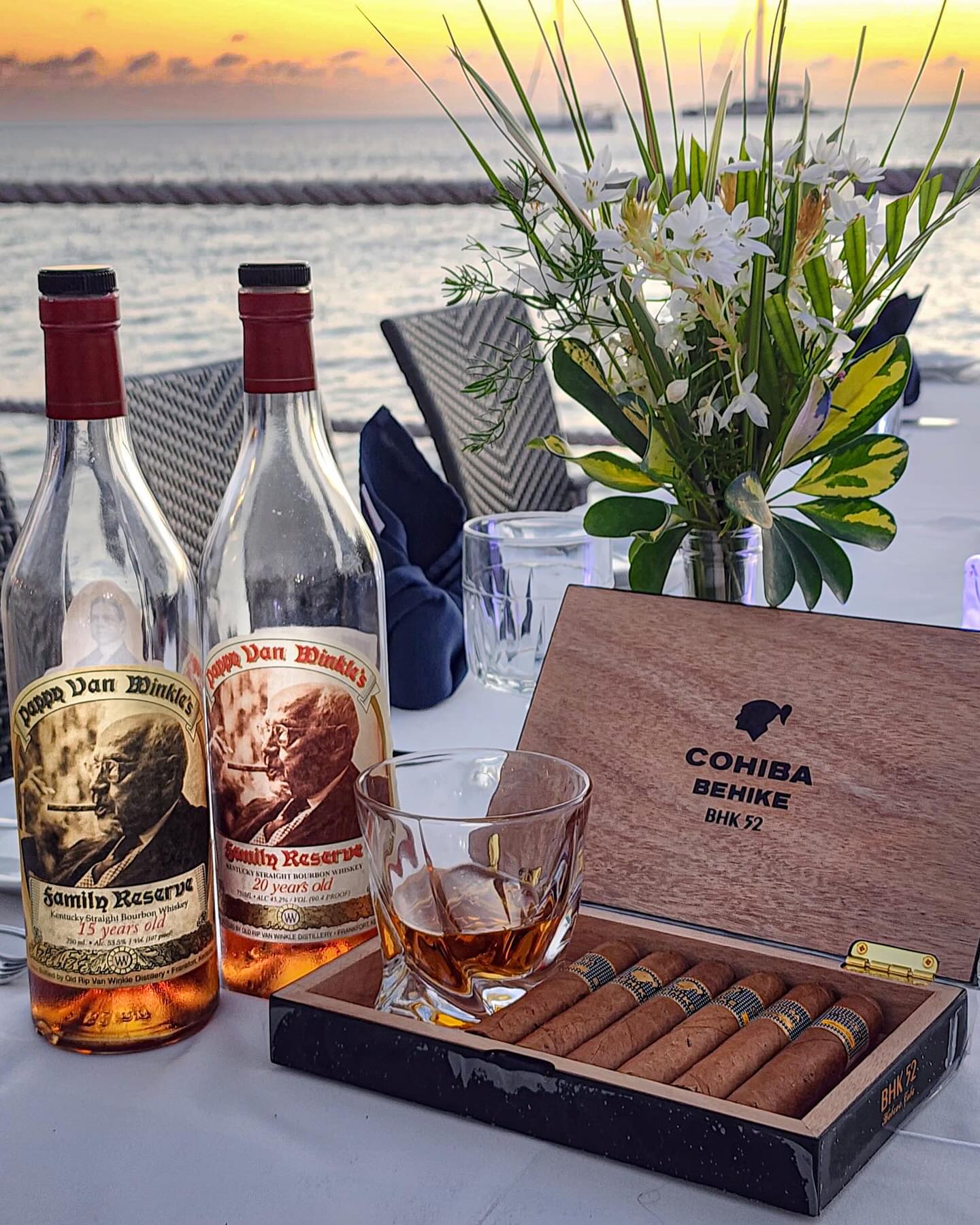 How to Pair Cigars and Drinks for an Ultimate Dining Experience
